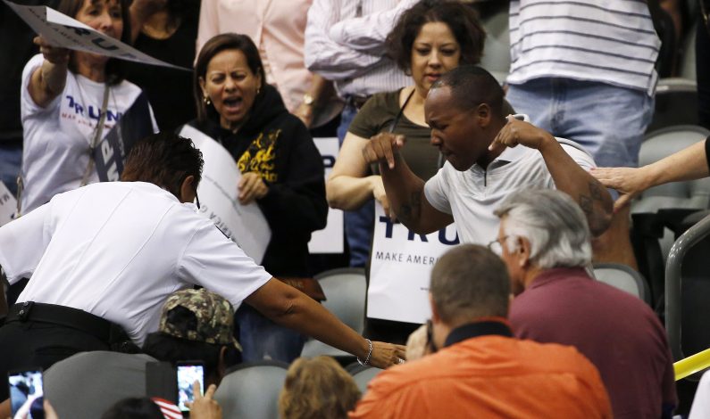 Retórica antiinmigrante de Trump se plasma en mítines tensos