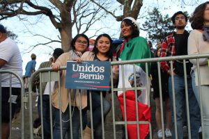 La multitud que logró reunir Sanders superó a las 20 mil personas que en esta misma Plaza Washington