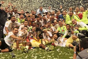 60427285. México, 27 Abr. 2016 (Notimex-Isaías Hernández).- Las Águilas del América se coronan campeones de la Liga de Campeones Concacaf. NOTIMEX/FOTO/ISAÍAS HERNÁNDEZ/IHH/SPO/