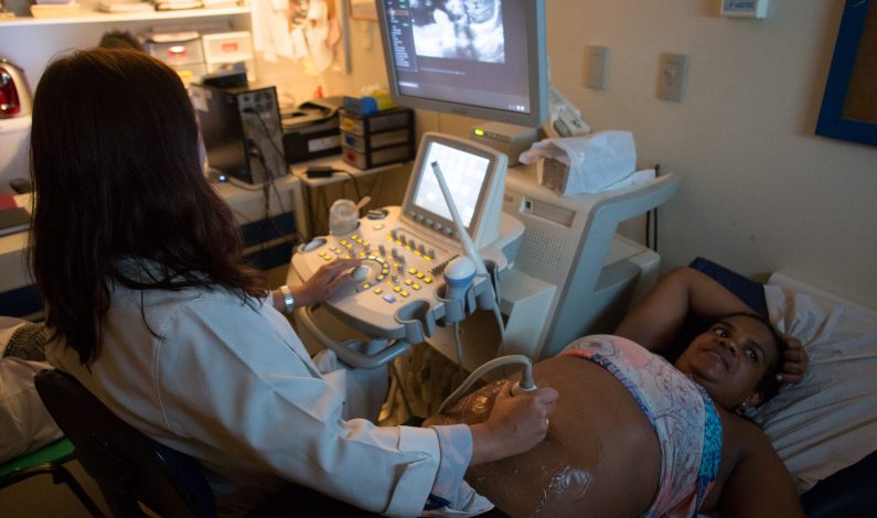 Sin afectaciones, recién nacidos de mujeres con zika: Narro Robles