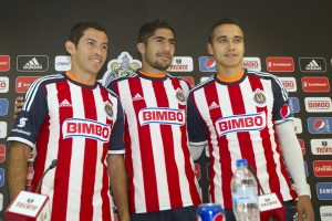 Jair Pereira (centro) fue el anotador del único gol en el clásico tapatío. Foto: Notimex y Carlos Gerardo Rodríguez, además del mediocampista Israel Castro como sus tres refuerzos, con miras al Torneo Clausura 2014 de la Liga MX. NOTIMEX/FOTO/LUIS FERNANDO MORENO/FRE/SPO/