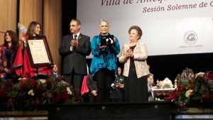 La cantante recibió su reconocimiento, junto a destacados oaxaqueños. Foto: Cortesía