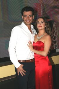 Andrés Palacios y Danna García interpretan una de las historias de amor de "Las Amazonas". Foto: Mixed Voces