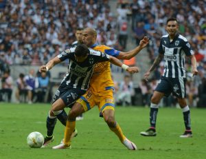 60514204. Monterrey, 14 May 2016 (Notimex-Juan Carlos Pérez).- Rayados de Monterrey consigue su pase a las semifinales del Torneo Clausura 2016, al ganar en el marcador global por 4-3 ante Tigres de la UANL. NOTIMEX/FOTO/JUAN CARLOS PEREZ/FRE/SPO/