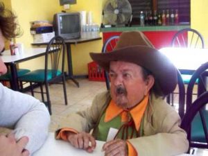 Margarito tuvo su primera aparición en televisión en el programa infantil "Los juguelotes de Gamboín", conducido por Ramiro Gamboa. Foto: Tomada de Youtube