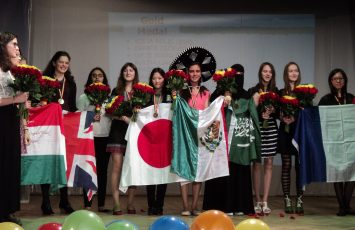 Mexicana campeona en matemáticas revela secreto para triunfar