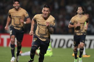 60503215. México, 3 May. 2016 (Notimex-Isaías Hernández).- Pumas de la UNAM vence en el Estadio Olímpico 2-0 (global 2-1) al Deportivo Táchira de Venezuela en duelo de Vuelta de los Octavos de Final de la Copa Libertadores.  NOTIMEX/FOTO/ISAÍAS HERNÁNDEZ/IHH/SPO/