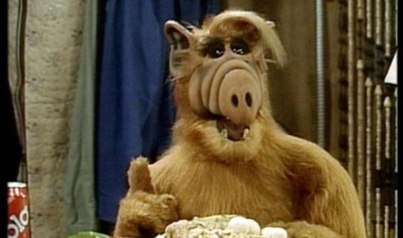 Muere intérprete de “Alf”, el actor Mihaly Meszaros, a los 76 años