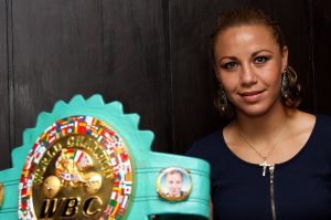 60621058. México, 21 Jun. 2016 (Notimex-Francisco García).- Una pelea difícil le espera a la mexicana Zulina Muñoz, quien expondrá el título supermosca del Consejo Mundial de Boxeo el próximo 2 de julio, lista para cualquier estrategia que utilice su rival. NOTIMEX/FOTO/FRANCISCO GARCÍA/FGV/SPO