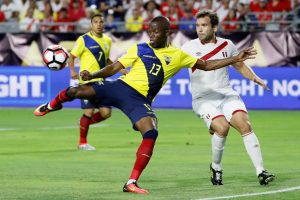 Tras quitarse una desventaja inicial en el marcador para acabar empatando con Perú a dos goles,