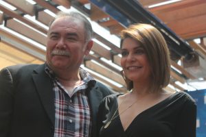 Jesús Ochoa e Itatí Cantoral comparten escena en I.D.I.O.T.A. Foto Cortesía Mejor Teatro