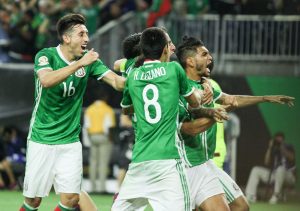 60613247. Houston, 13 Jun. 2016 (Notimex-Isaías Hernández).- México y Venezuela empataron 1-1  en la casa de los Texanos de Houston, dentro de la Copa América Centenario 2106. NOTIMEX/FOTO/ISAÍAS HERNÁNDEZ/IHH/SPO/COPA16/