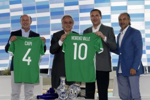 60722078. Puebla, 21 jul 2016 (Notimex- Carlos Pacheco).- Decio de María, presidente de la Federación Mexicana de Futbol; Rafael Moreno Valle, gobernador de Puebla;Roberto Ruíz Esparza, director del Instituto Poblano del Deporte; Raúl Gutiérrez, entrenador de la Selección Sub23 presentaron el juego de preparación entre la Selección Mexicana de Futbol Sub23 con su similar de Argentina el próximo 28 de julio en el estadio Cuauhtémoc de la ciudad de Puebla. NOTIMEX/FOTO/CARLOS PACHECO/CPP/SPO/