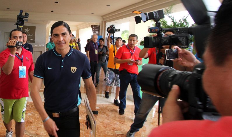 Técnico de Pumas espera dos refuerzos y valora fichaje de españoles