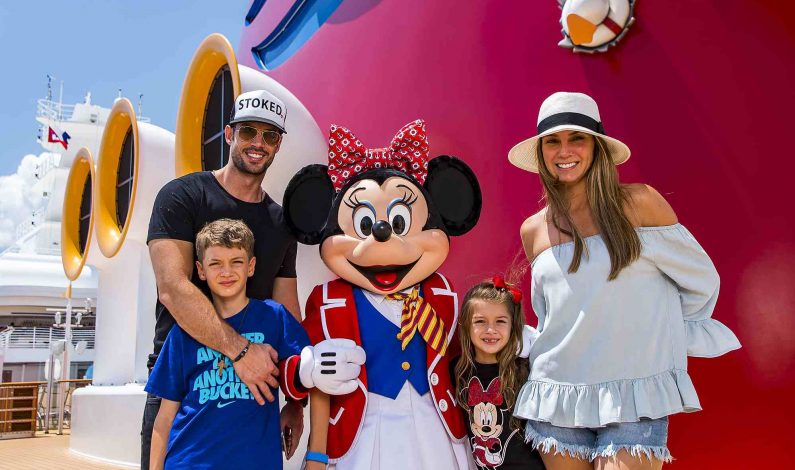 William Levy vacaciona con su familia